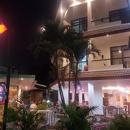 La Capannina Hotel Patong Buitenkant foto