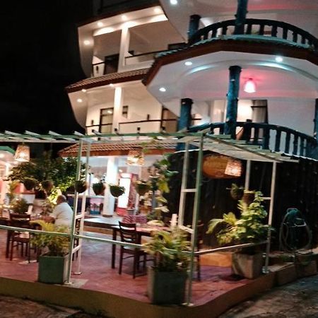 La Capannina Hotel Patong Buitenkant foto