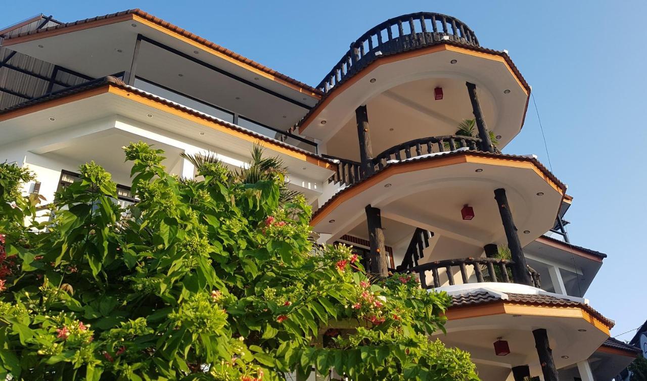 La Capannina Hotel Patong Buitenkant foto