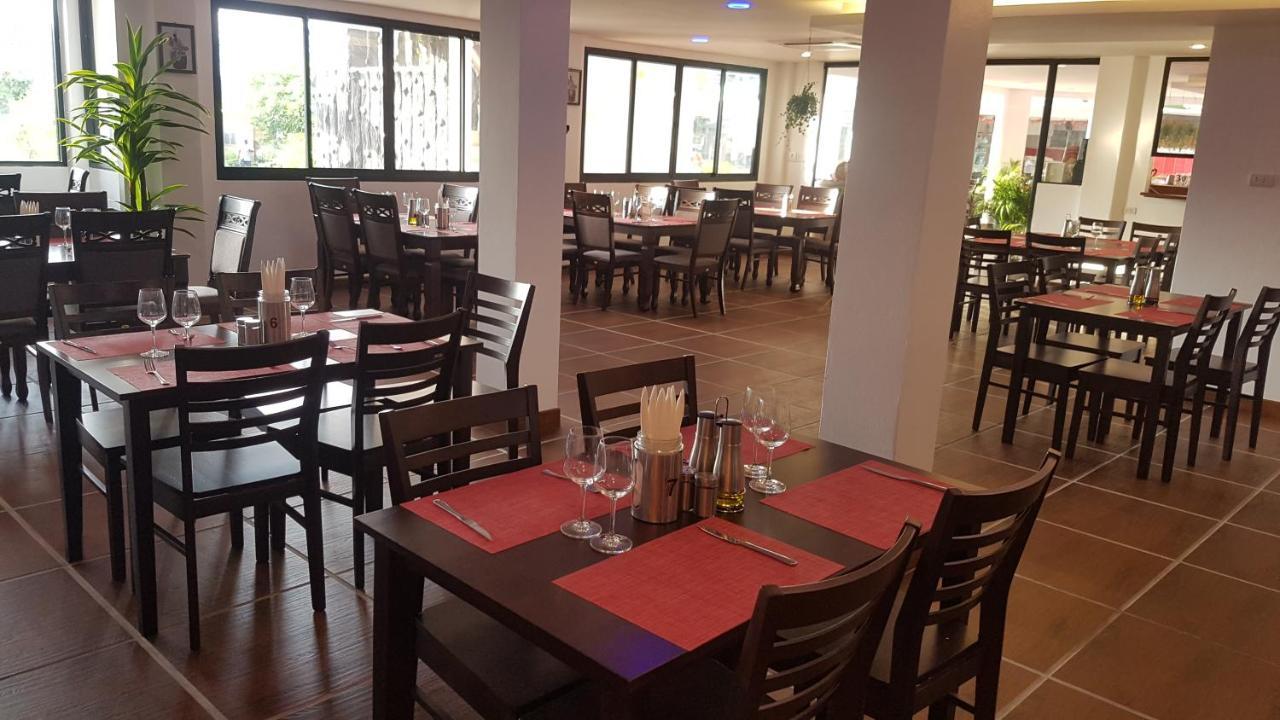 La Capannina Hotel Patong Buitenkant foto